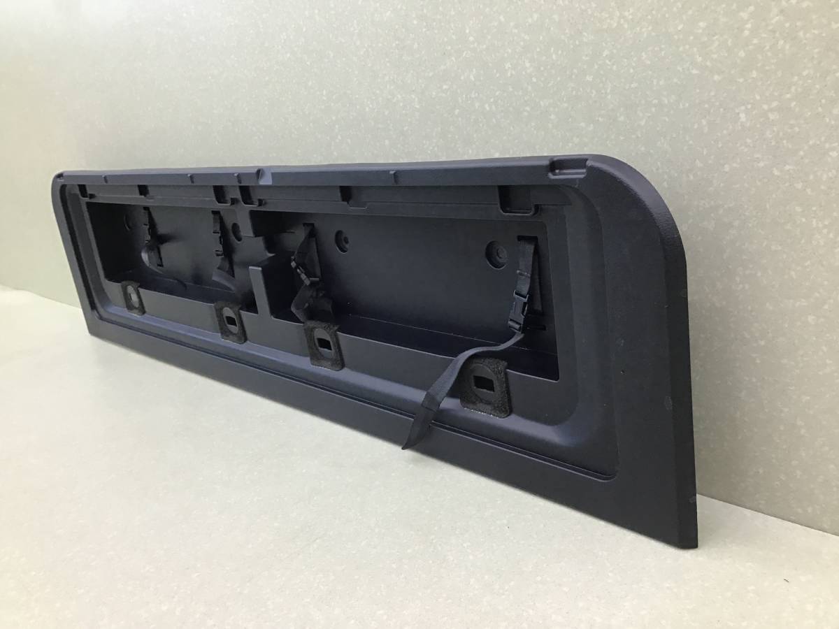 Обшивка двери багажника Toyota Land Cruiser 11 (VDJ200) 2007-2021 Обшивка двери багажника Toyota Land Cruiser 11 (VDJ200) 2007-2021