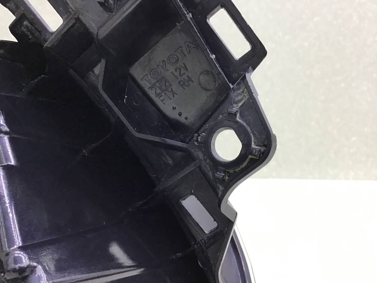 Фонарь задний наружный правый Toyota Rav 4 (XA50) 2018>