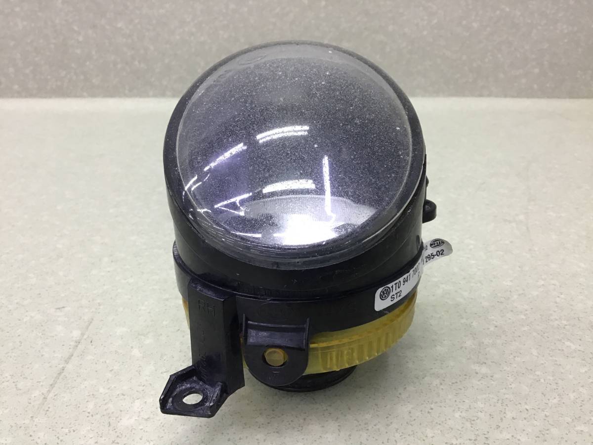 Фара противотуманная правая Volkswagen Golf 5 (1K) 2003-2009