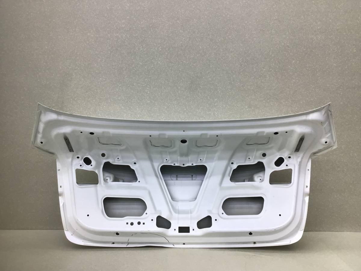 Крышка багажника Kia Cerato 3 (YD) 2013-2020 Крышка багажника Kia Cerato 3 (YD) 2013-2020