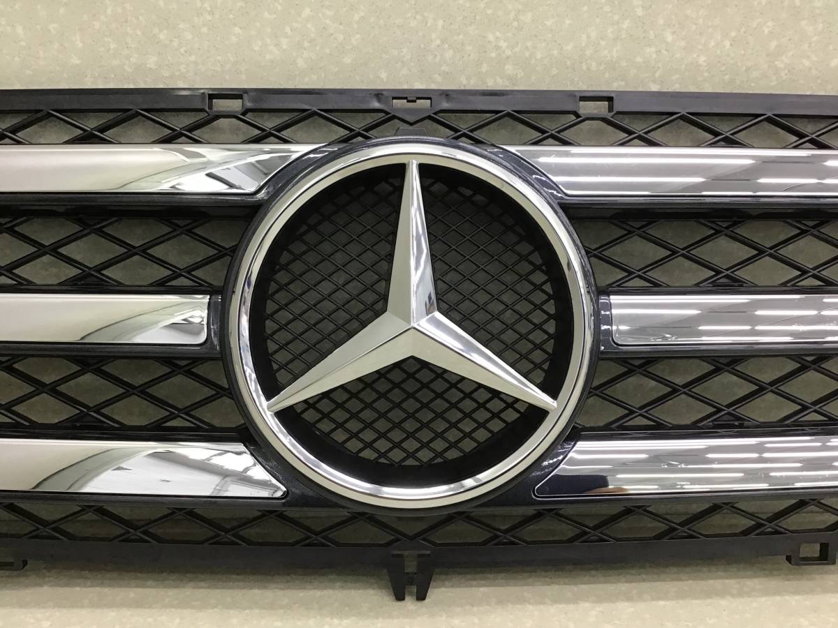Решетка радиатора Mercedes-Benz G-Class (W463) 1989> Решетка радиатора Mercedes-Benz G-Class (W463) 1989>