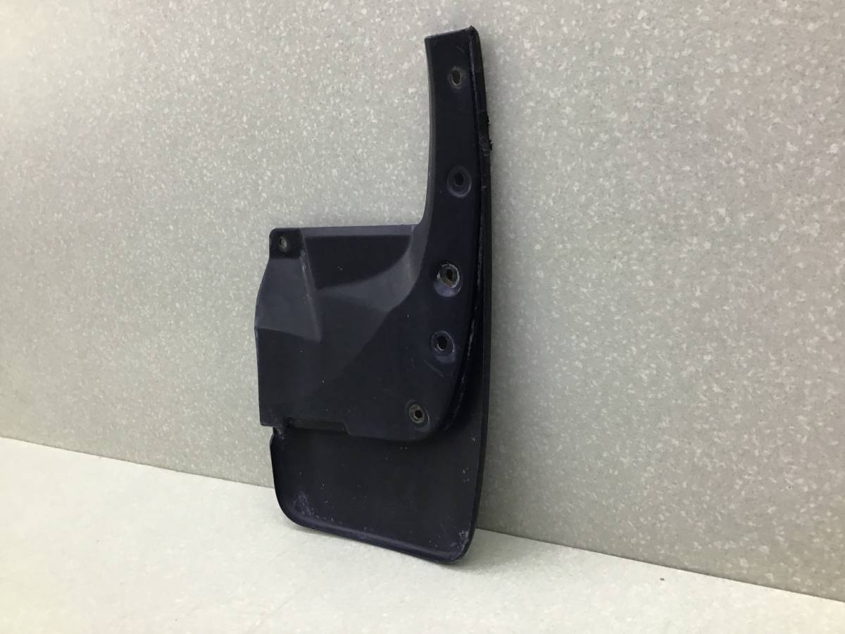 Брызговик передний левый Toyota Land Cruiser Prado (J150) 2009>