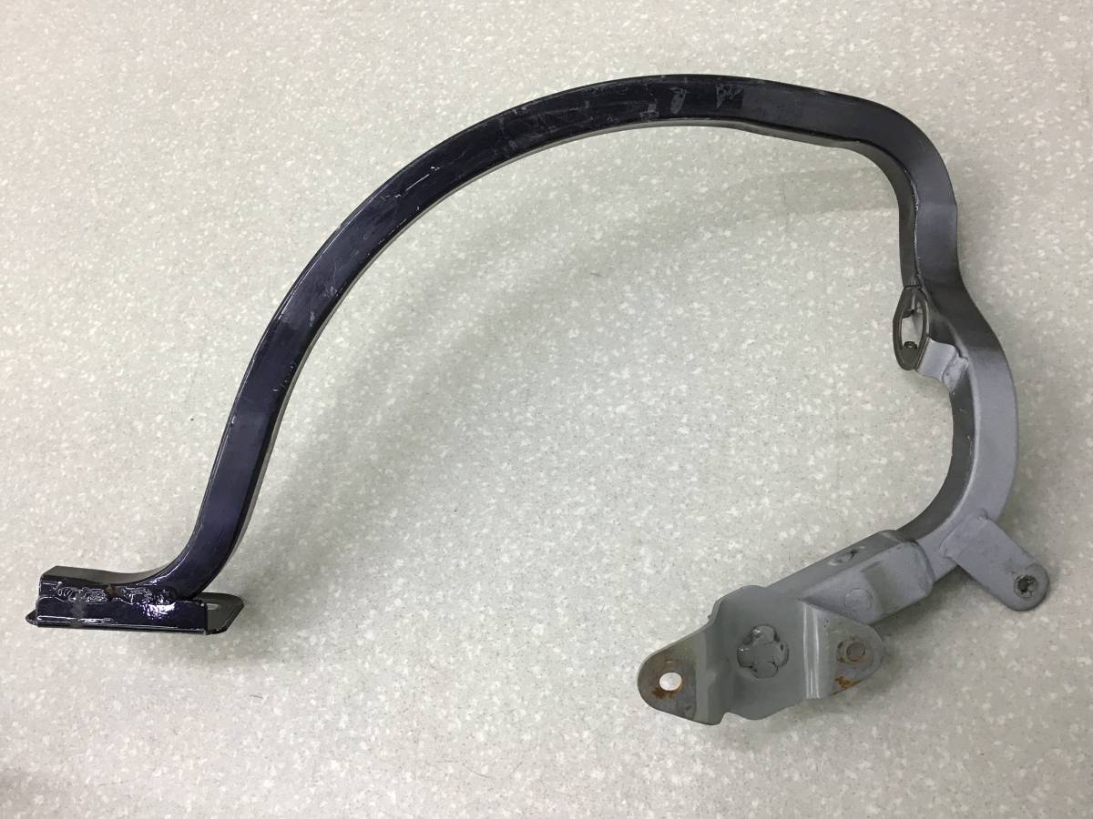 Петля крышки багажника Ford Fiesta (CB1) 2008-2019 Петля крышки багажника Ford Fiesta (CB1) 2008-2019