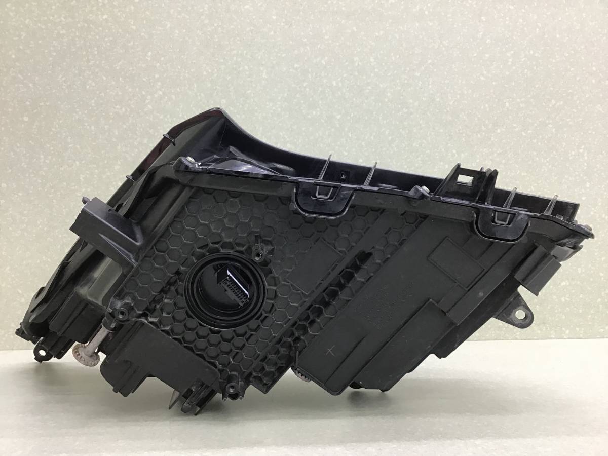 Фара правая Lexus NX 200 (ZGZ10) 2014-2021 Фара правая Lexus NX 200 (ZGZ10) 2014-2021