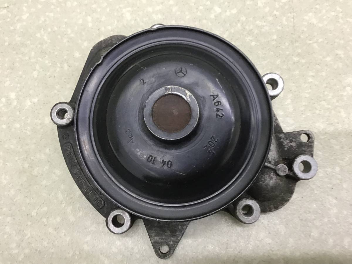 Насос водяной (помпа) Mercedes-Benz GL-Class (X164) 2006-2012 Насос водяной (помпа) Mercedes-Benz GL-Class (X164) 2006-2012