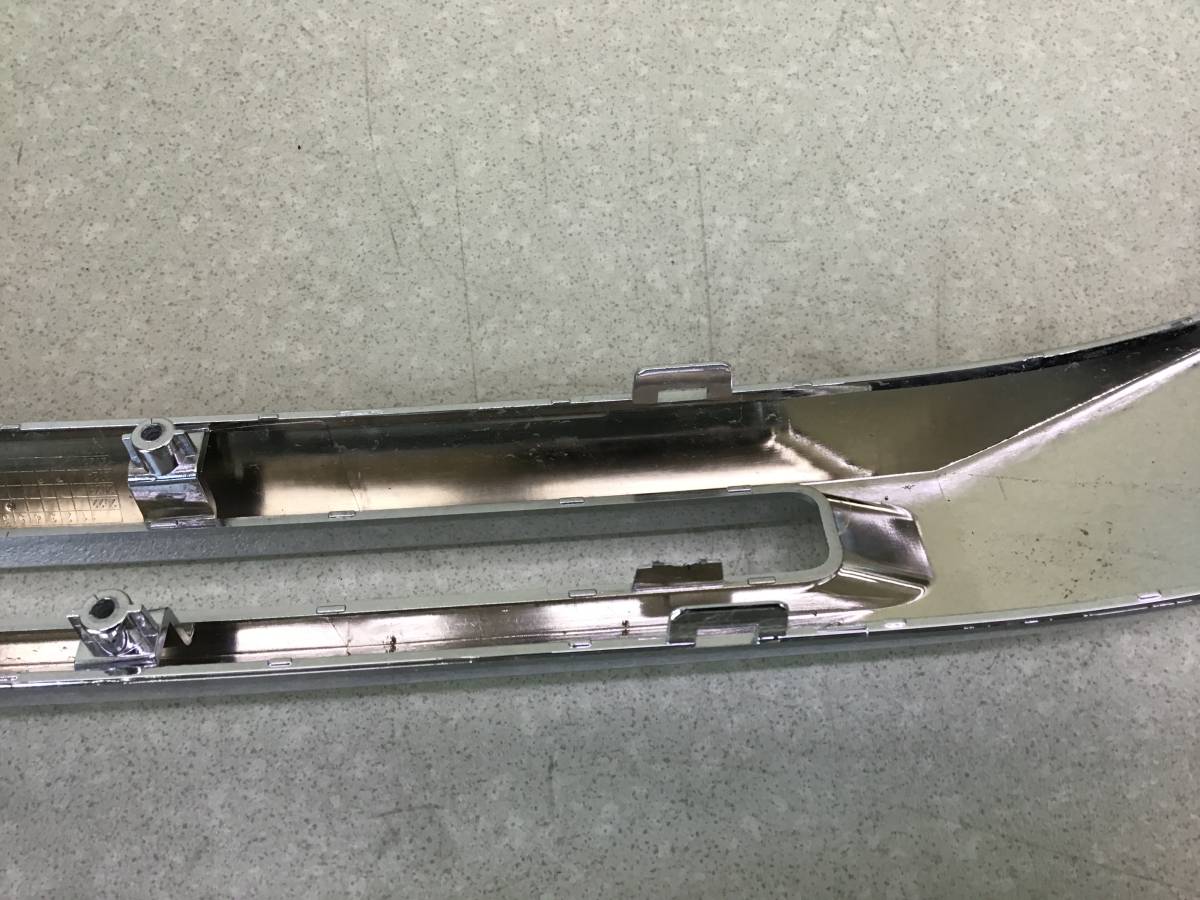 Молдинг решетки радиатора JAC T9 2020 - н. в.