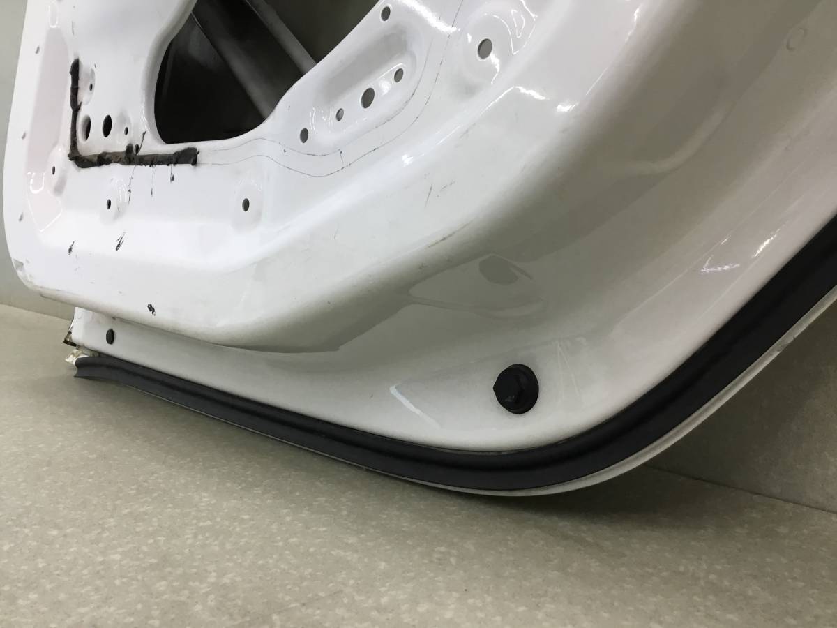 Дверь задняя правая BMW GT F07 2008> Дверь задняя правая BMW GT F07 2008>