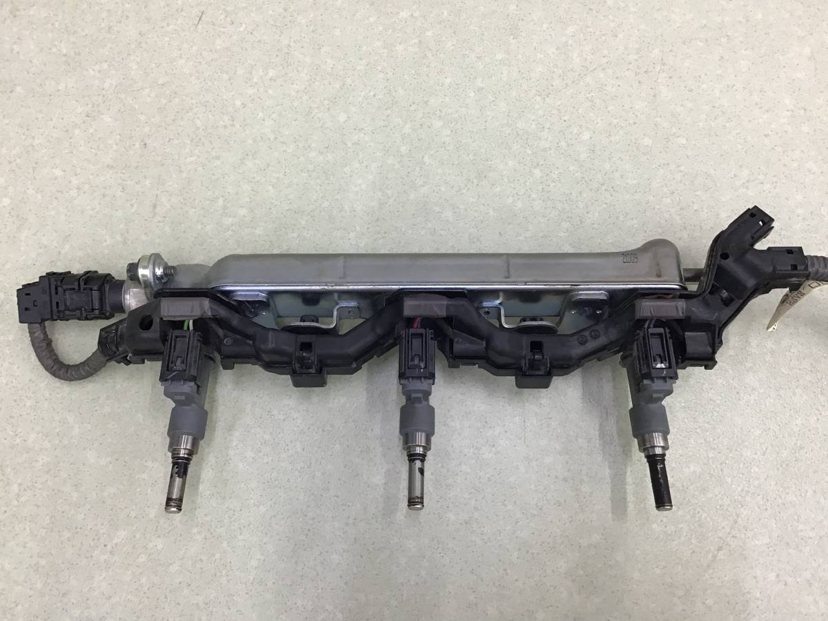 Рейка топливная (рампа) Toyota Land Cruiser (J300) 2021>