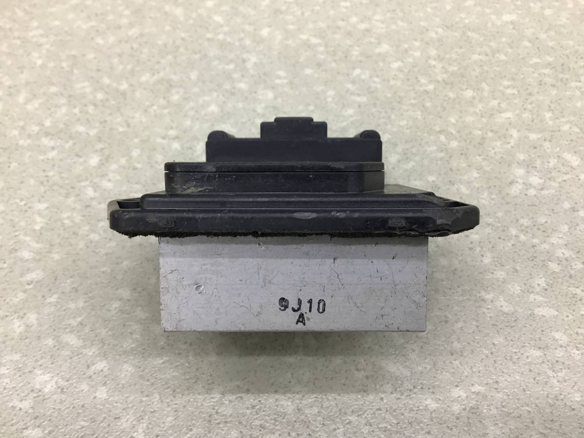 Резистор отопителя Mitsubishi Pajero/Montero 4 (V8, V9) 2007> Резистор отопителя Mitsubishi Pajero/Montero 4 (V8, V9) 2007>