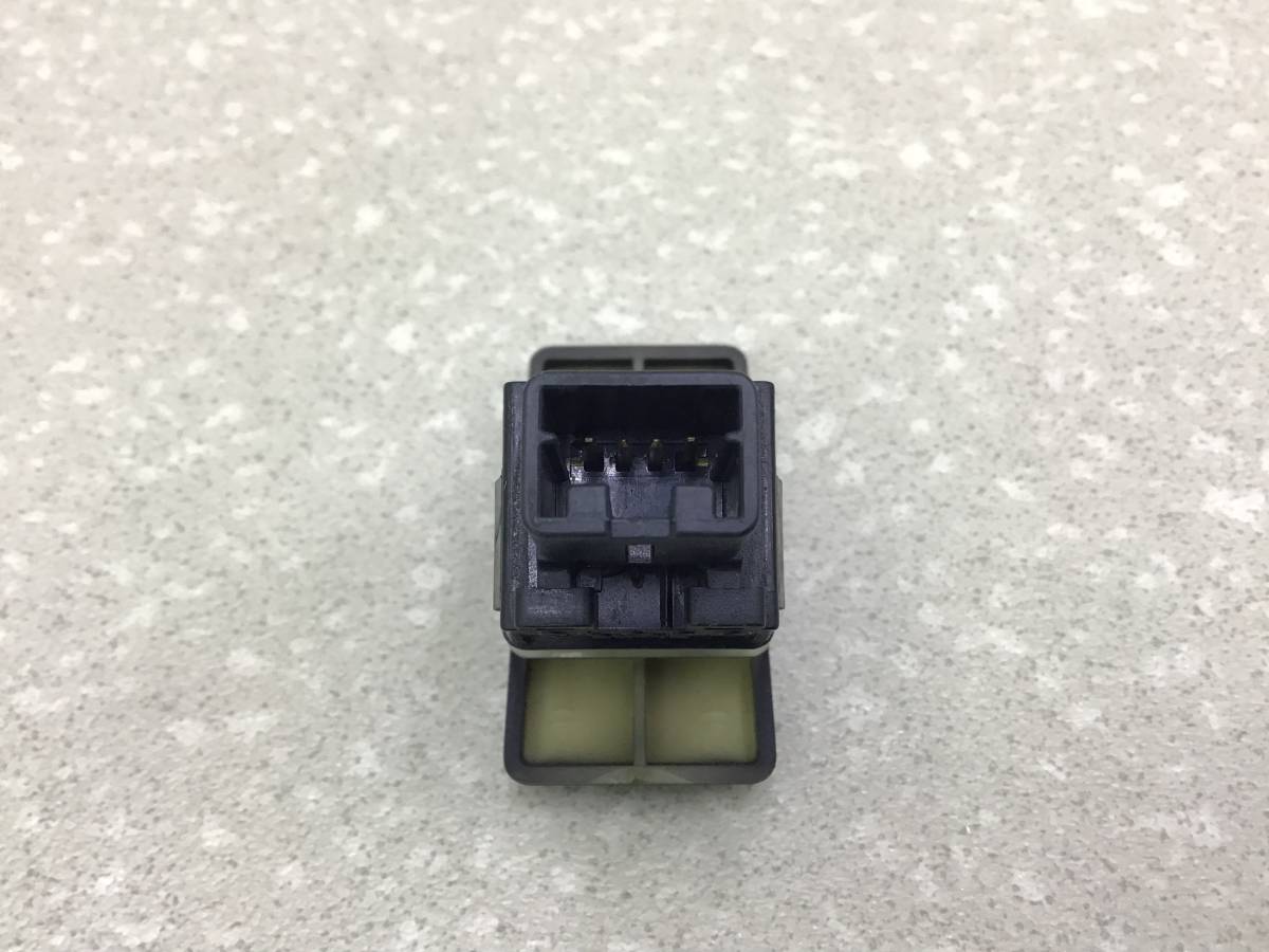 Кнопка аварийной сигнализации Suzuki SX4 (YB21S) 2006-2016