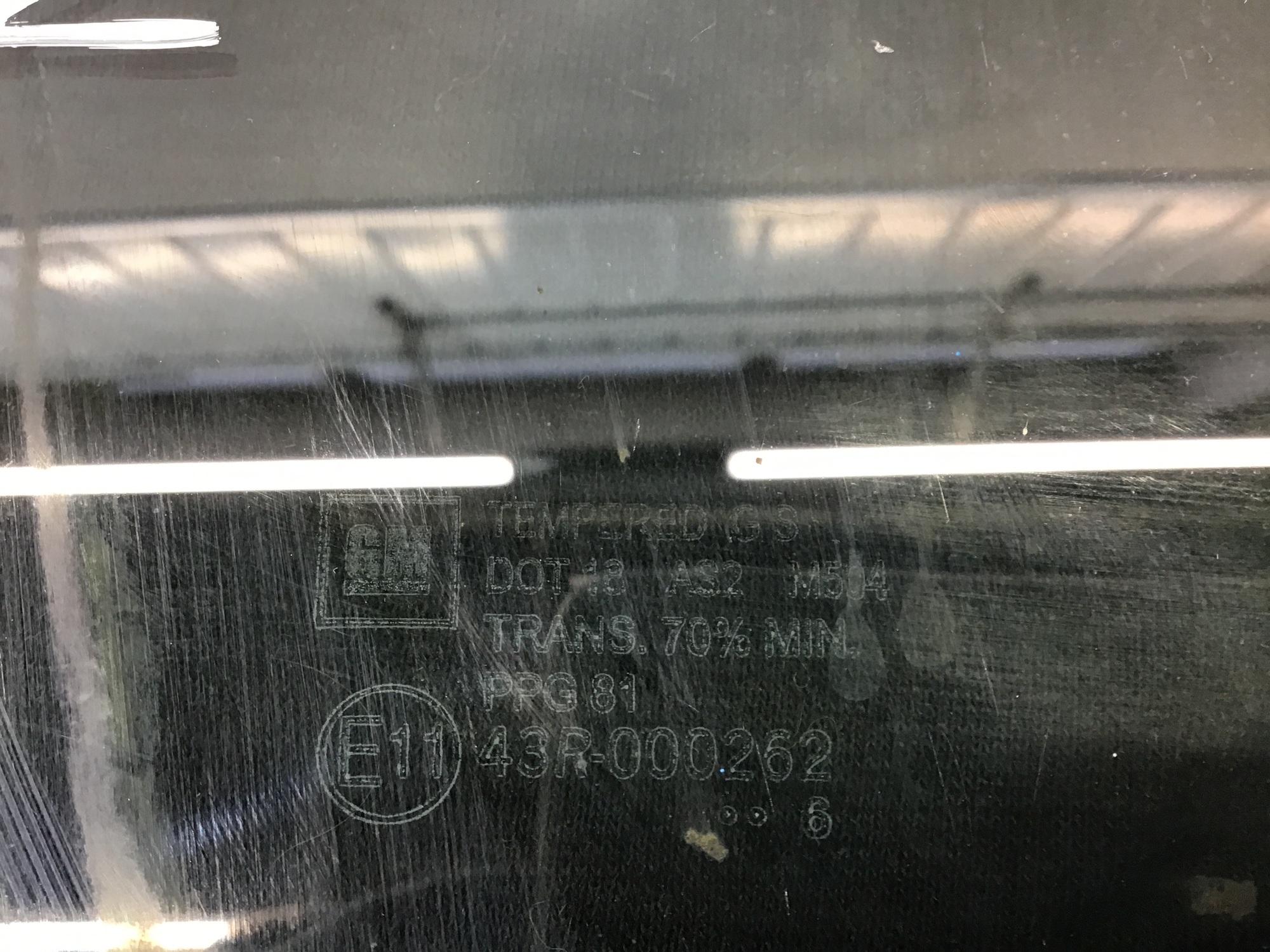 Стекло двери передней правой Opel Meriva A 2002-2010