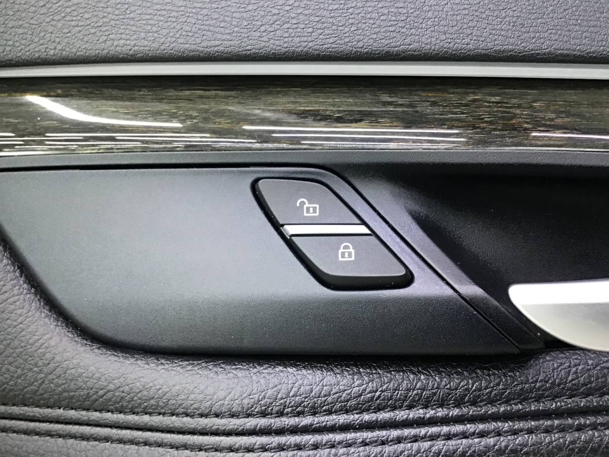 Дверь передняя правая BMW X6 F16/F86 2014> Дверь передняя правая BMW X6 F16/F86 2014>