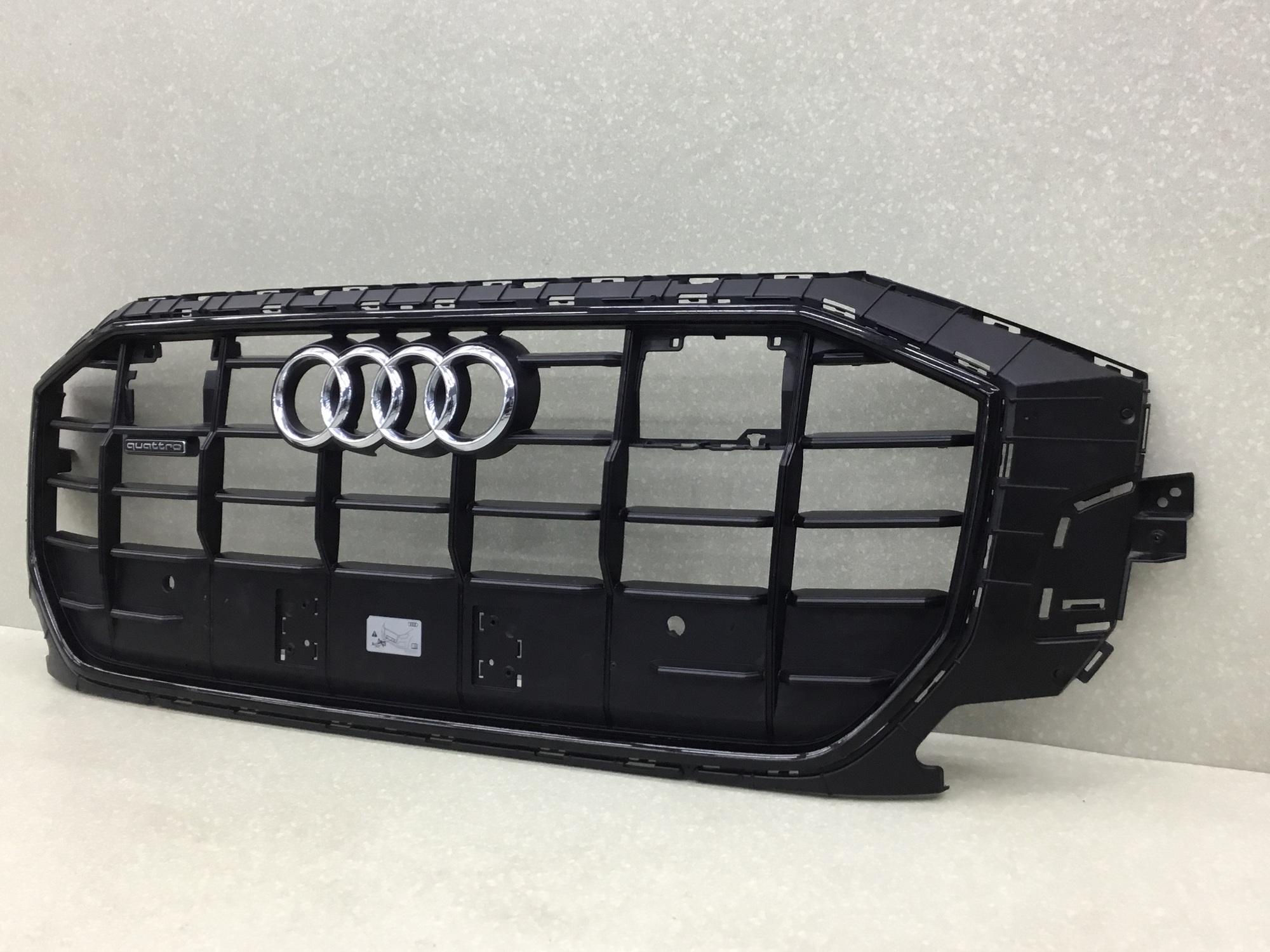 Решетка радиатора, Audi Q8 2018>