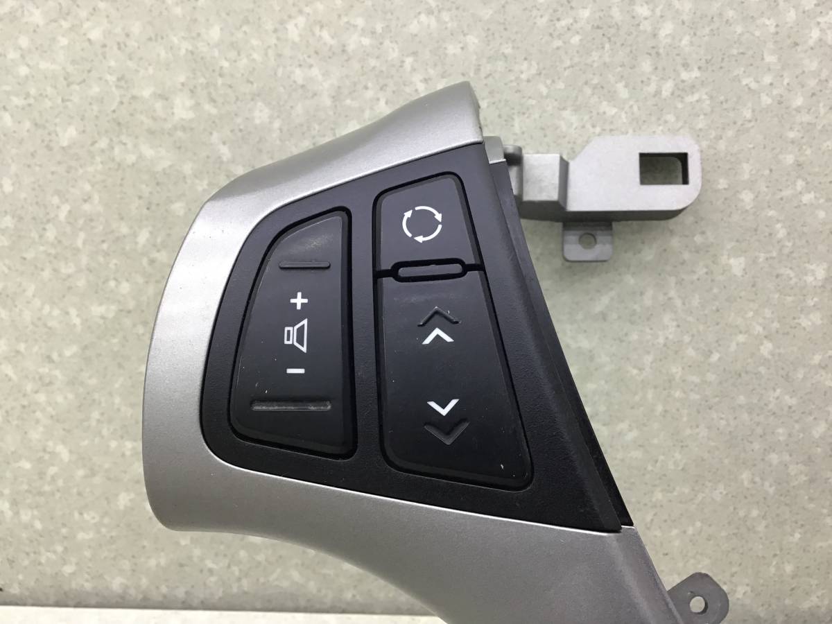 Кнопки мультируля Hyundai i30 (FD) 2007-2012 Кнопки мультируля Hyundai i30 (FD) 2007-2012