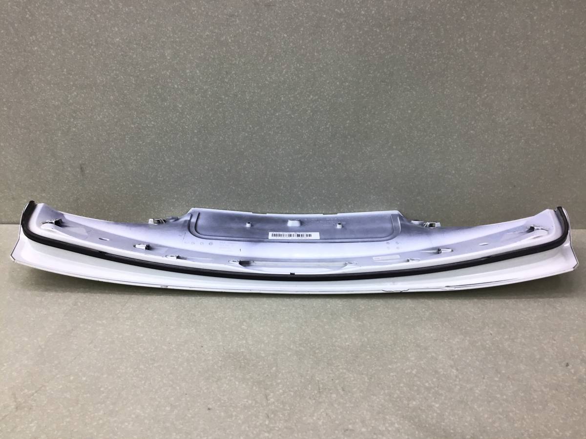 Накладка двери багажника BMW GT F07 2008> Накладка двери багажника BMW GT F07 2008>
