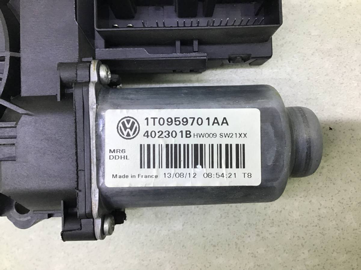Моторчик стеклоподъемника Skoda Octavia A5 (1Z5) 2004-2013 Моторчик стеклоподъемника Skoda Octavia A5 (1Z5) 2004-2013