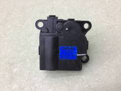 Моторчик заслонки печки Kia Sportage 3 (SL) 2010-2015