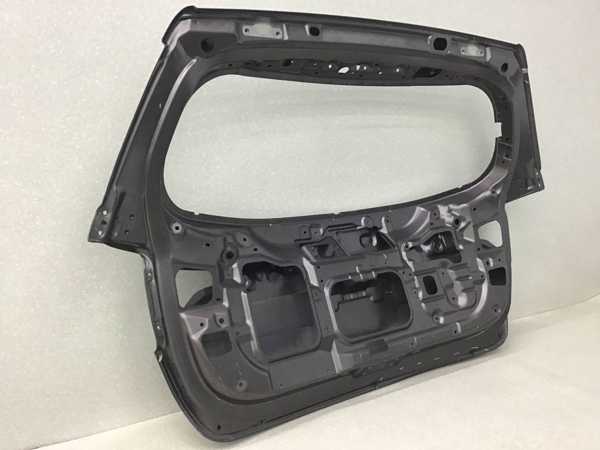 Дверь багажника Kia Sorento (XM) 2009-2021 Дверь багажника Kia Sorento (XM) 2009-2021