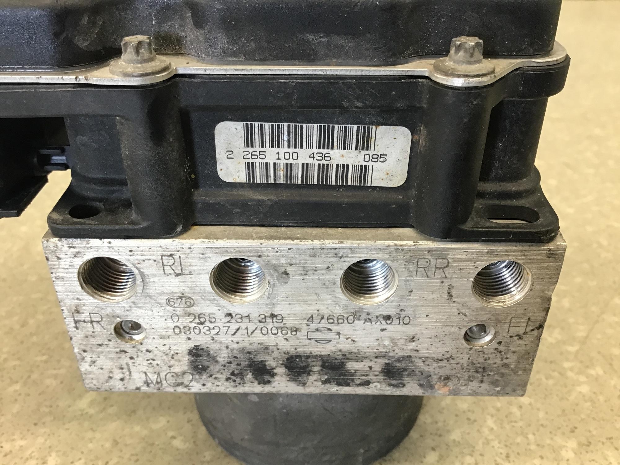 Блок ABS (насос), Nissan Micra (K12E) 2002-2010 Блок ABS (насос), Nissan Micra (K12E) 2002-2010