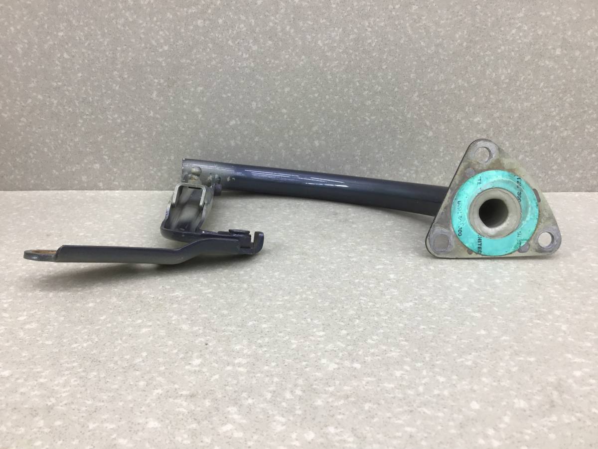 Петля крышки багажника Volkswagen Passat B6 2005-2010 Петля крышки багажника Volkswagen Passat B6 2005-2010