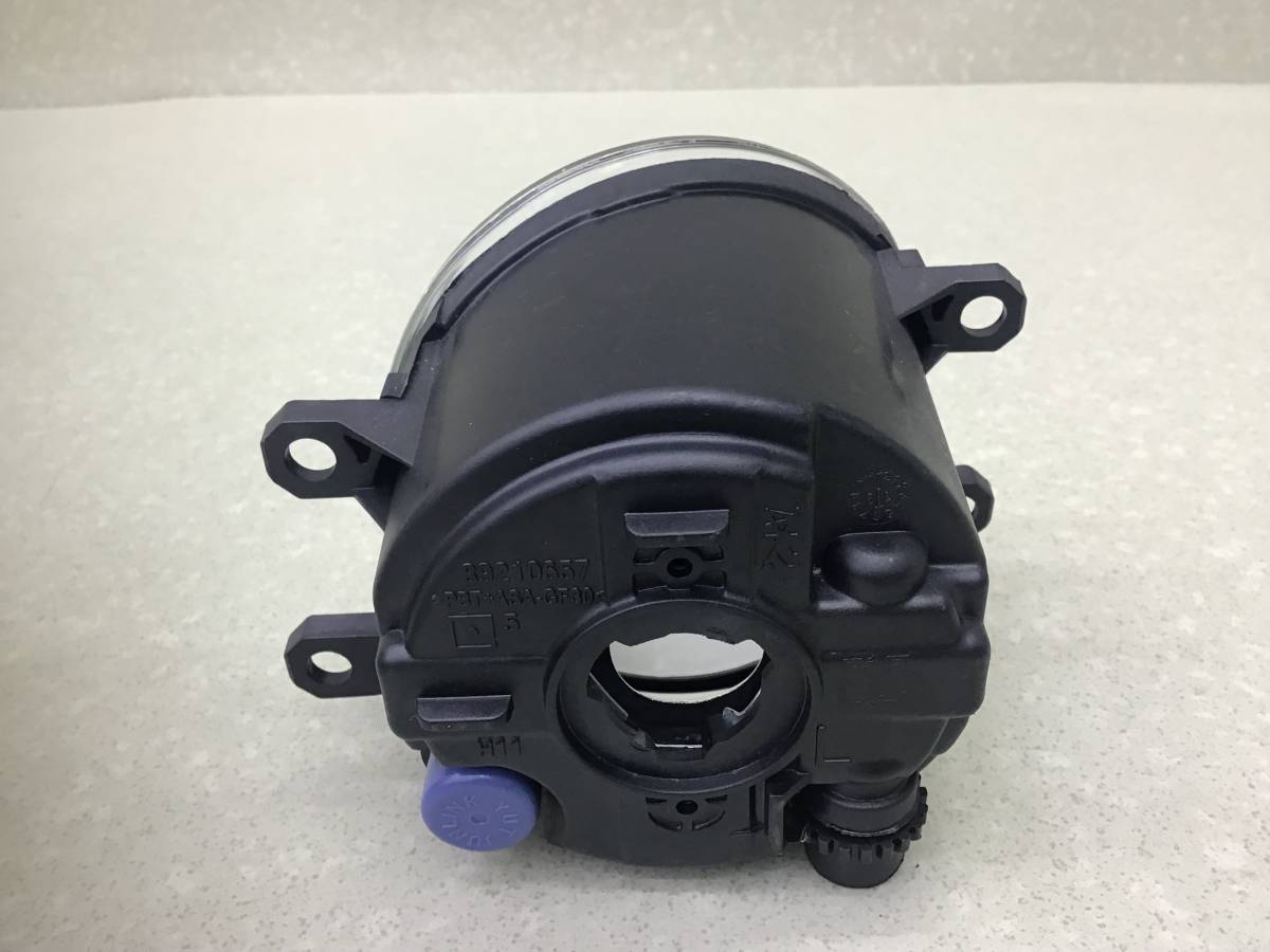 Фара противотуманная левая Toyota Camry (V40) 2006-2011 Фара противотуманная левая Toyota Camry (V40) 2006-2011