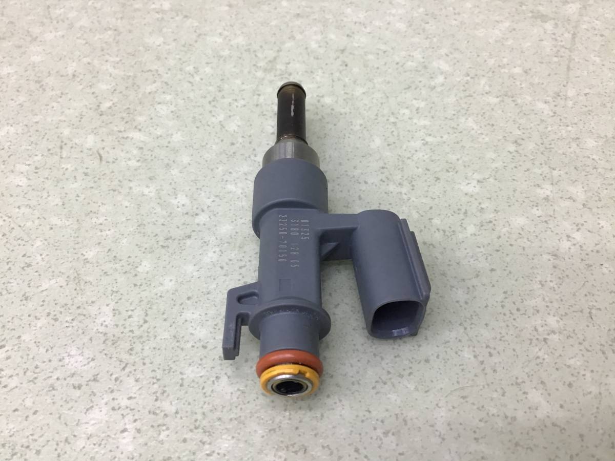 Форсунка инжекторная электрическая Toyota Land Cruiser (J300) 2021>