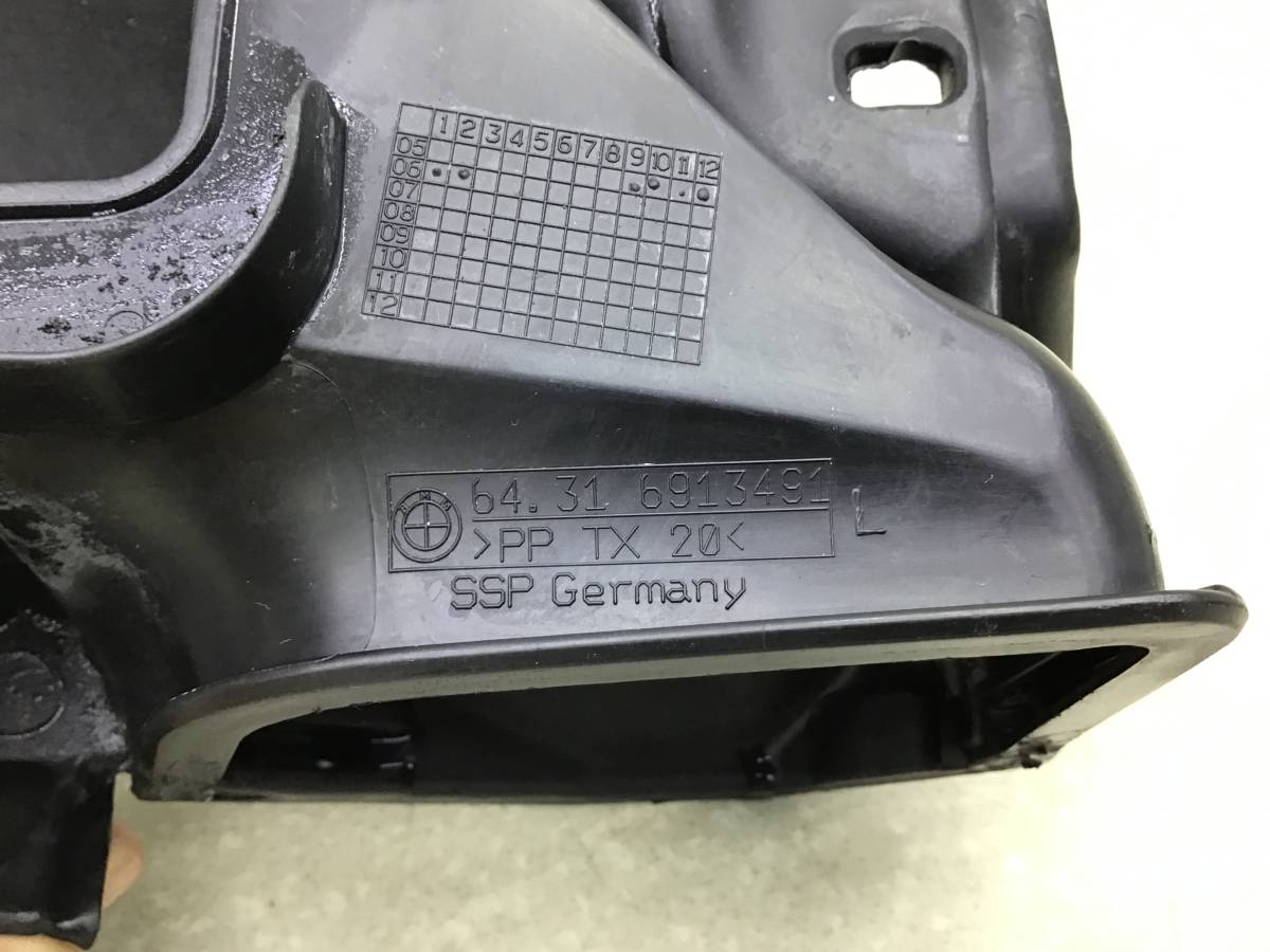 Воздуховод BMW 5-series E60/E61 2003-2009 Воздуховод BMW 5-series E60/E61 2003-2009