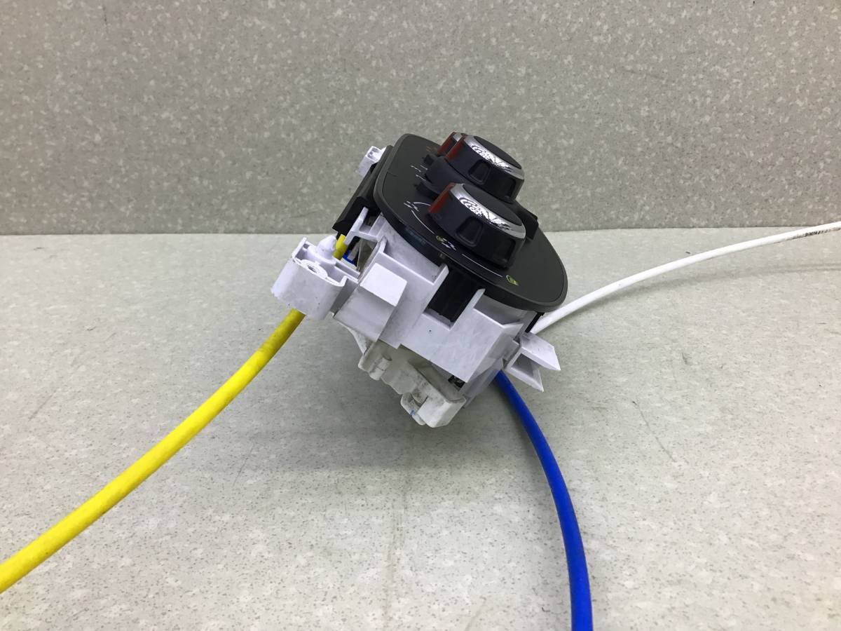 Блок управления климатической установкой Nissan Terrano 3 (D10) 2014-2022