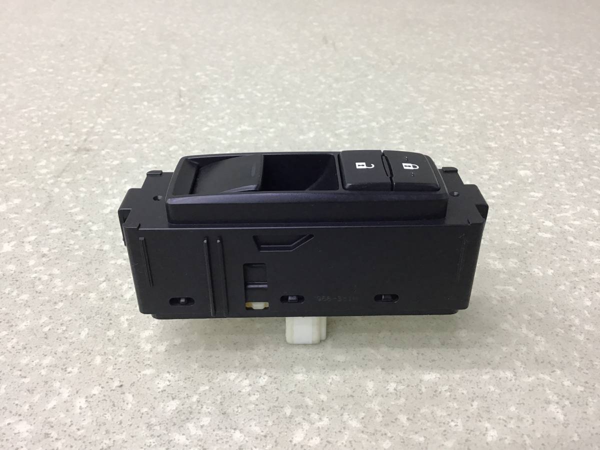 Кнопка стеклоподъемника Lexus RX 350 /450h (GGL15) 2008-2015 Кнопка стеклоподъемника Lexus RX 350 /450h (GGL15) 2008-2015