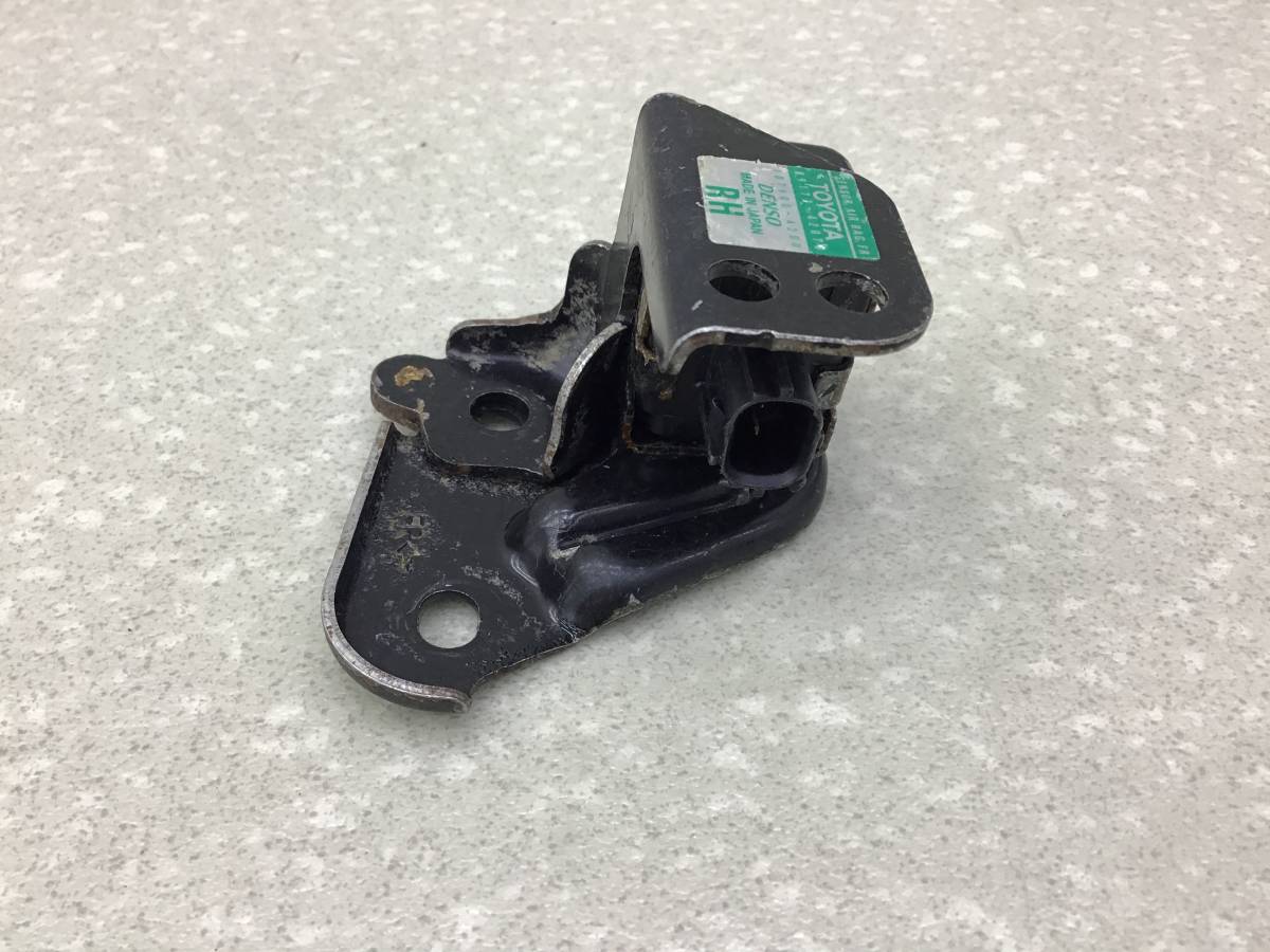 Датчик AIR BAG Toyota Rav 4 (A20) 2000-2005 Датчик AIR BAG Toyota Rav 4 (A20) 2000-2005