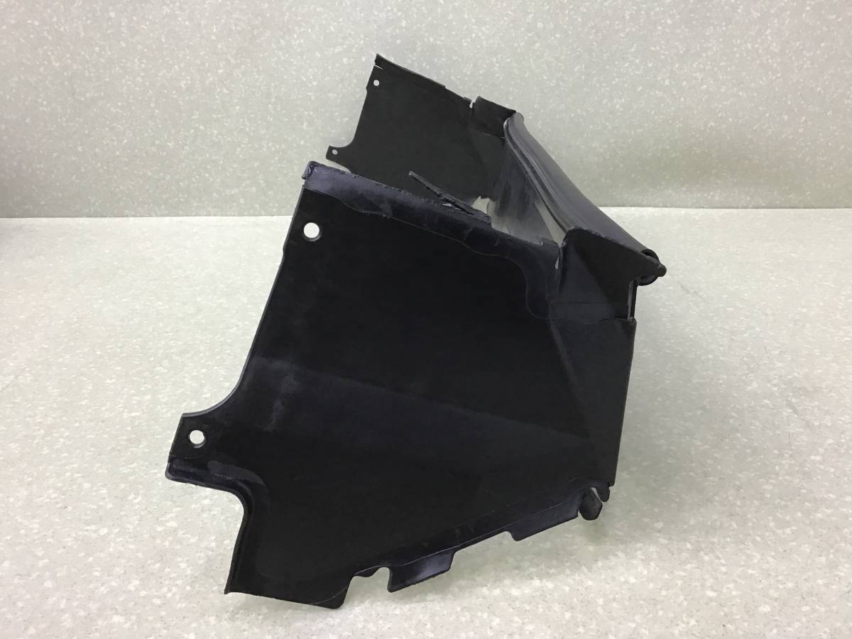 Воздуховод BMW X3 E83 2004-2010 Воздуховод BMW X3 E83 2004-2010