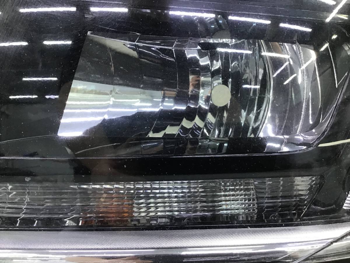 Фара левая Chevrolet Tahoe 4 (K2UC) 2014-2021