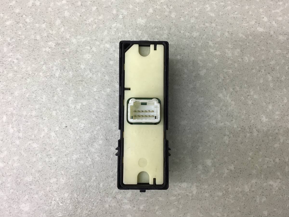 Кнопка стеклоподъемника Lexus RX 350 /450h (GGL15) 2008-2015 Кнопка стеклоподъемника Lexus RX 350 /450h (GGL15) 2008-2015