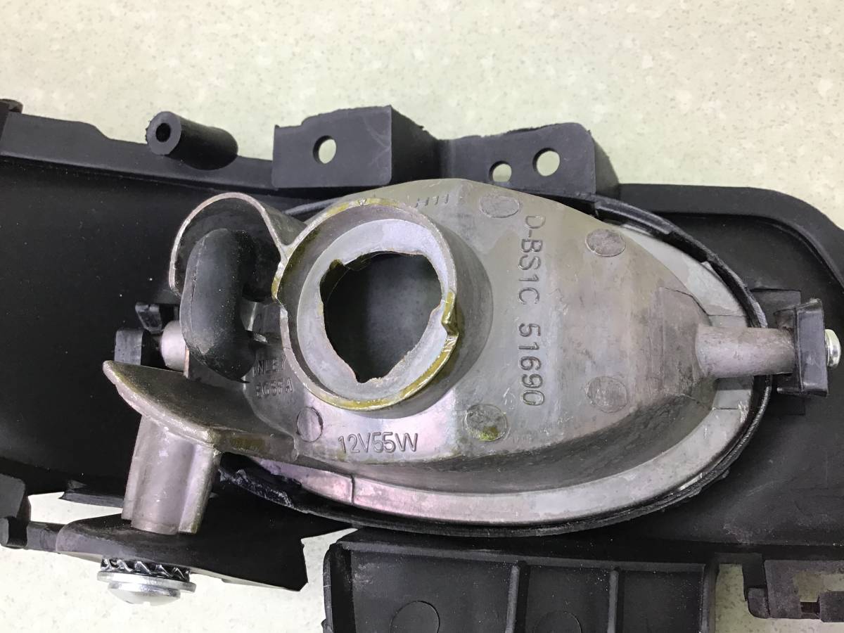 Фара противотуманная левая Mazda 3 (BK) 2002-2009 Фара противотуманная левая Mazda 3 (BK) 2002-2009