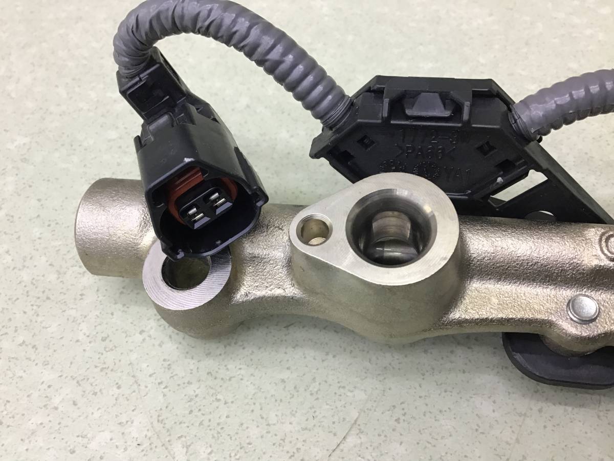 Рейка топливная (рампа) Toyota Land Cruiser (J300) 2021>