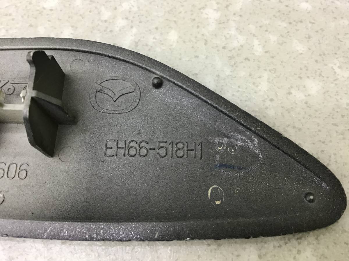 Крышка форсунки омывателя Mazda CX-7 (ER) 2006-2012 Крышка форсунки омывателя Mazda CX-7 (ER) 2006-2012