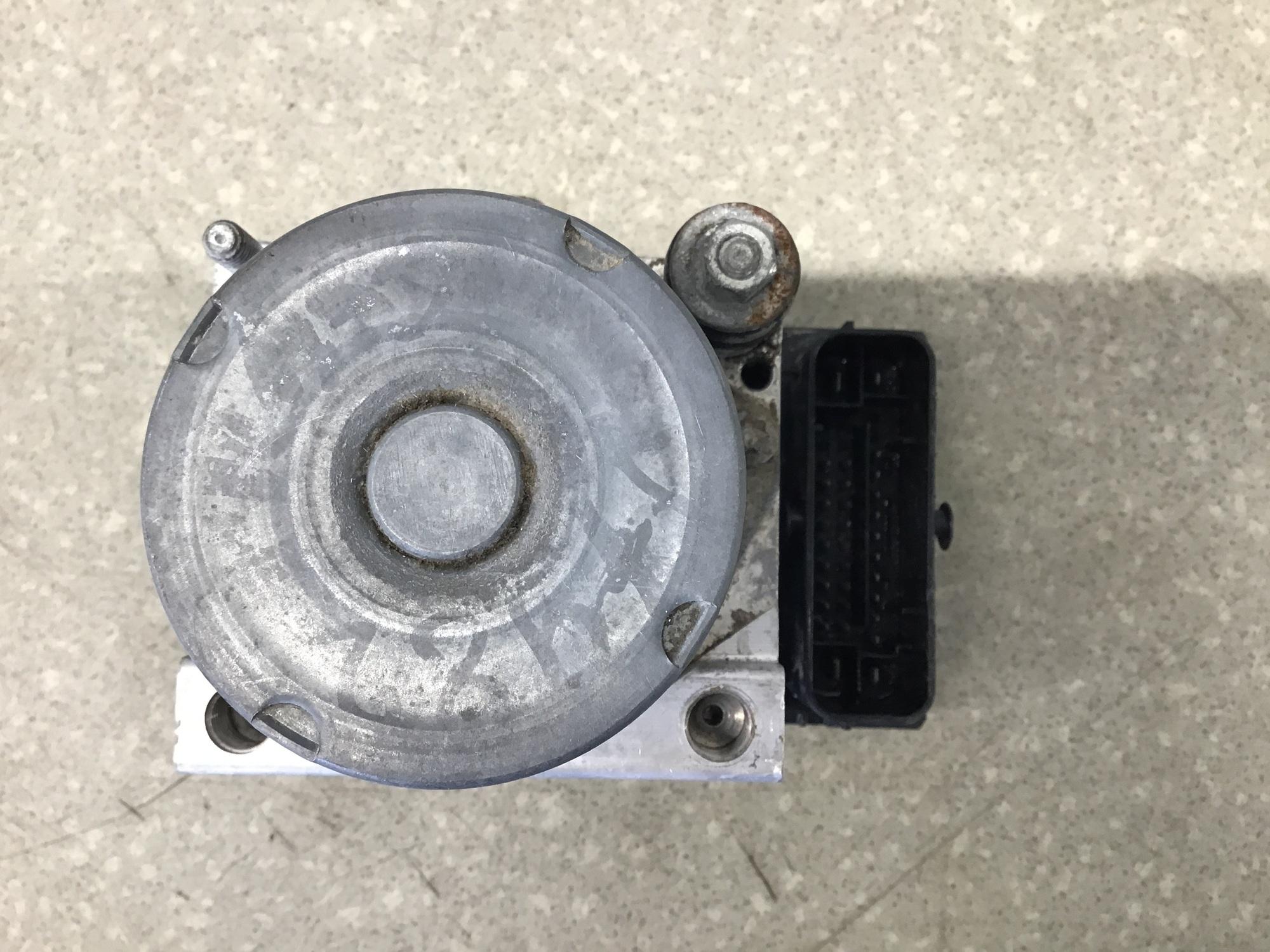 Блок ABS (насос) Citroen Xsara Picasso 2004 - 2009 Блок ABS (насос) Citroen Xsara Picasso 2004 - 2009