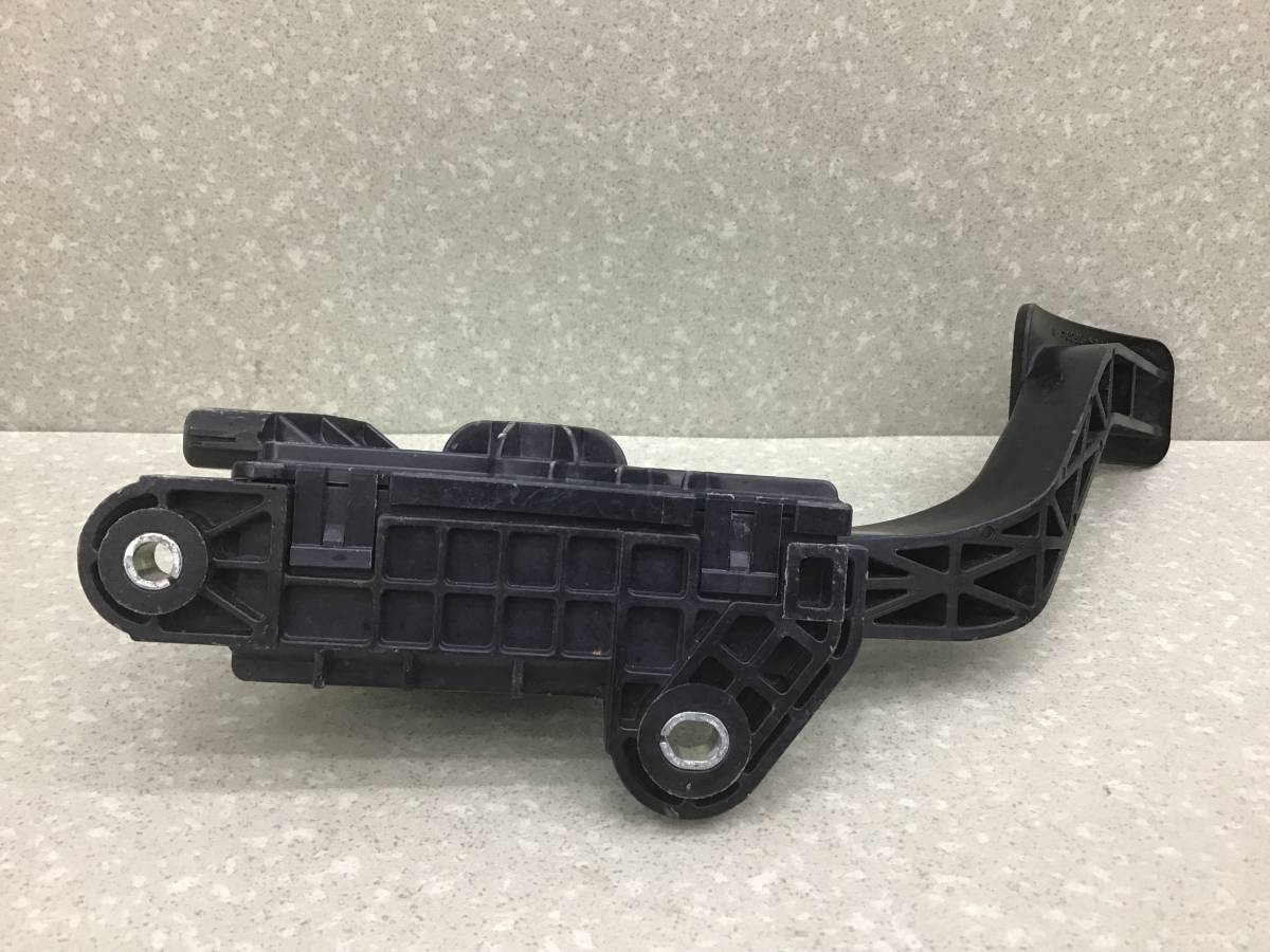 Педаль газа Mazda Mazda 6 (GG) 2002-2007