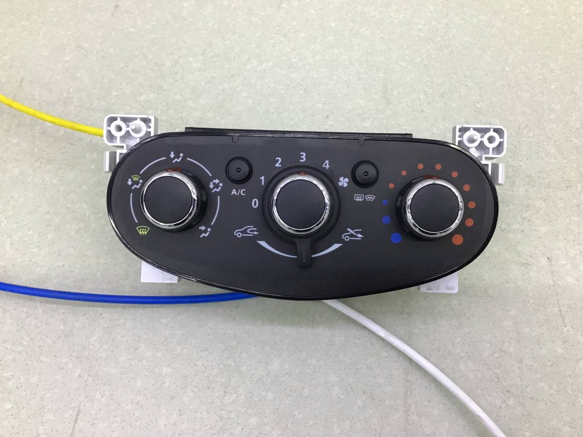 Блок управления климатической установкой Nissan Terrano 3 (D10) 2014-2022