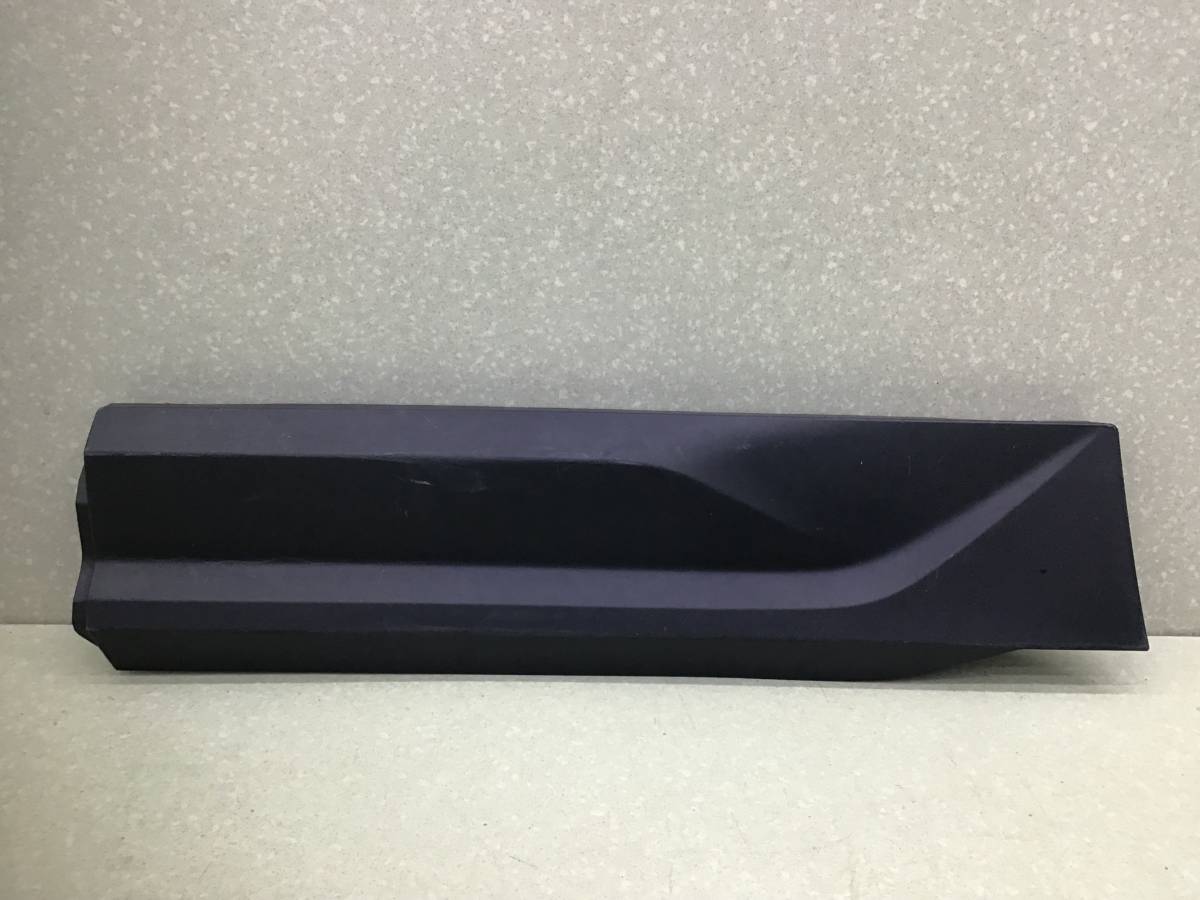 Накладка двери задней правой Geely Coolray SX11 2018>