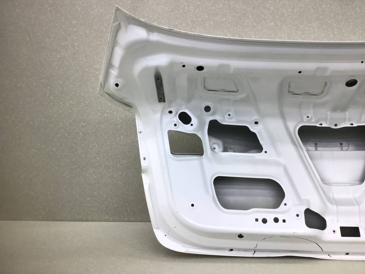 Крышка багажника Kia Cerato 3 (YD) 2013-2020 Крышка багажника Kia Cerato 3 (YD) 2013-2020