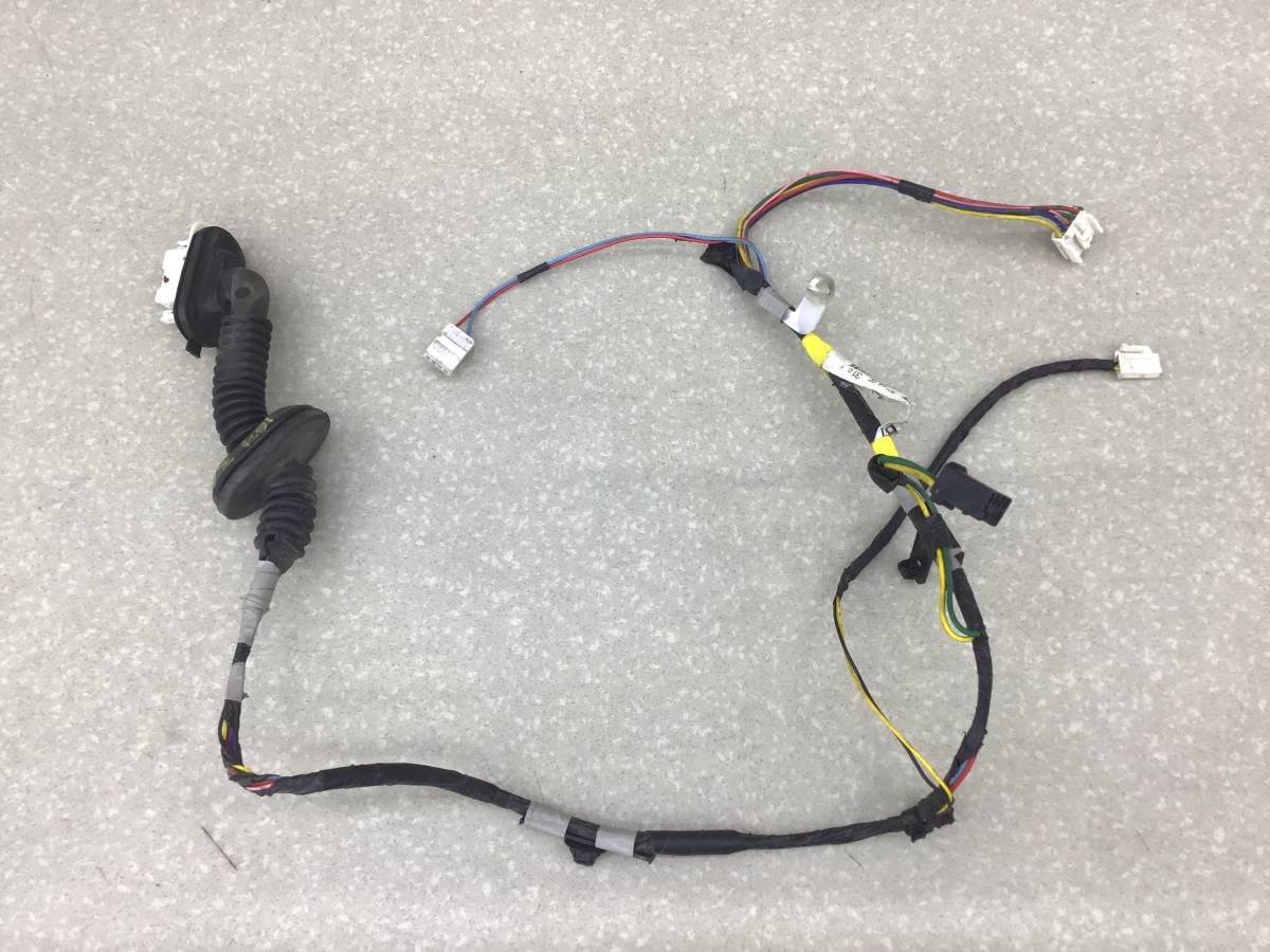 Проводка двери Toyota Auris (E150) 2006-2012 Проводка двери Toyota Auris (E150) 2006-2012