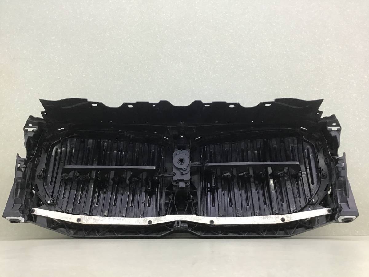 Решетка радиатора BMW X5 G05 2018> Решетка радиатора BMW X5 G05 2018>