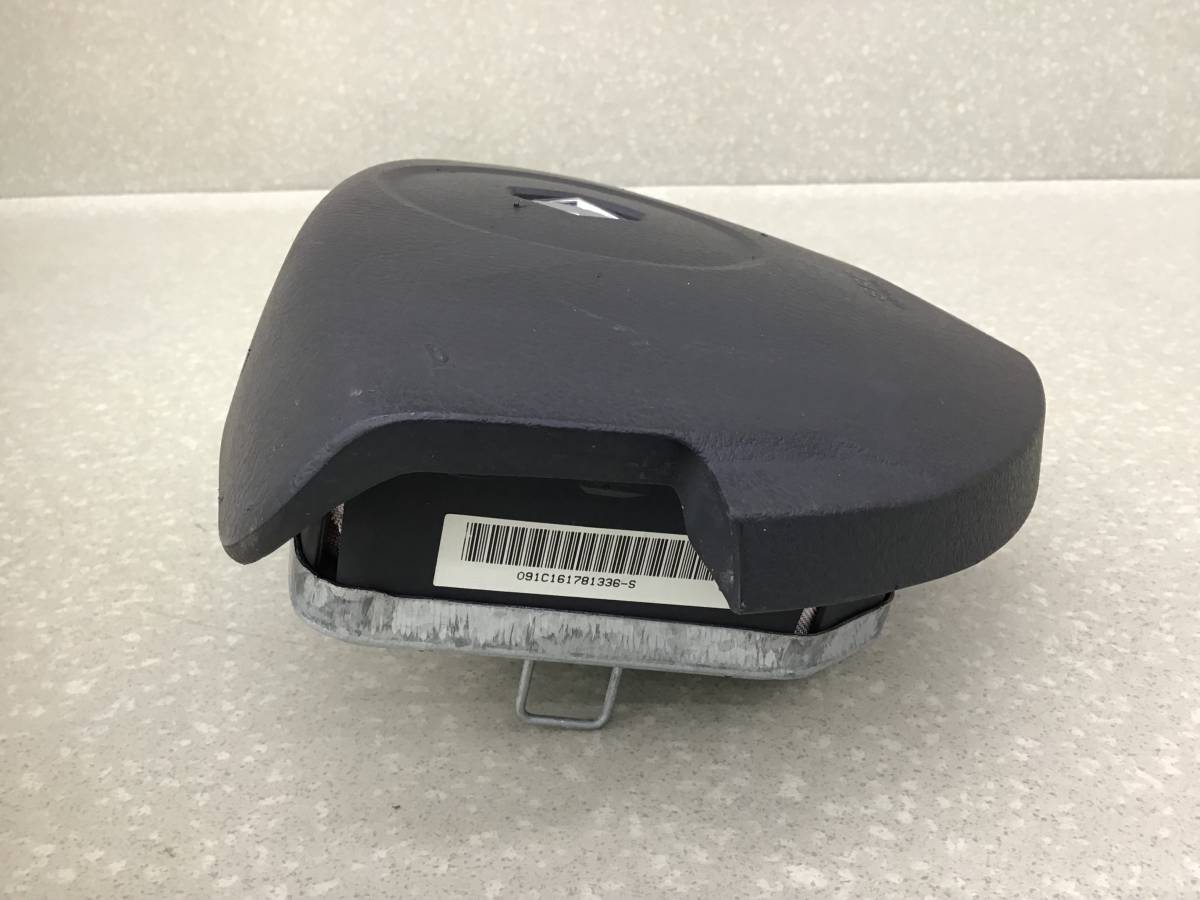 Подушка безопасности в рулевое колесо Renault Clio (2) 1998-2008 Подушка безопасности в рулевое колесо Renault Clio (2) 1998-2008
