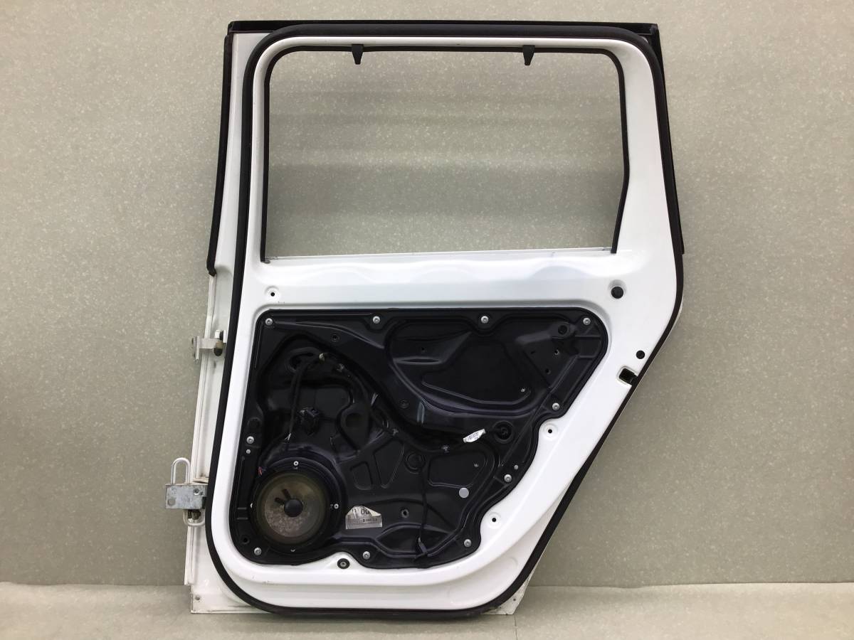 Дверь задняя правая Volkswagen Passat B6 2005-2010 Дверь задняя правая Volkswagen Passat B6 2005-2010