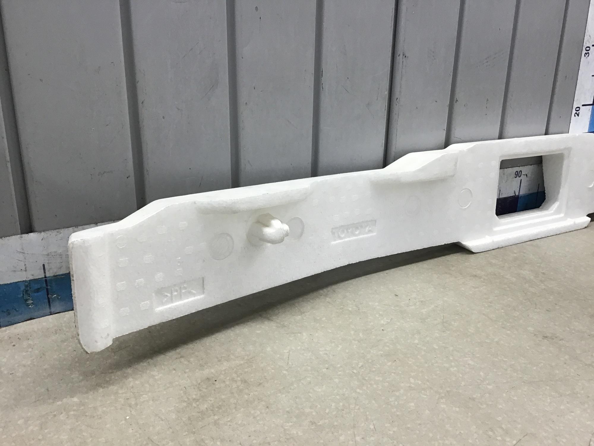 Наполнитель заднего бампера Toyota Prius (W20) 2003-2009 Наполнитель заднего бампера Toyota Prius (W20) 2003-2009