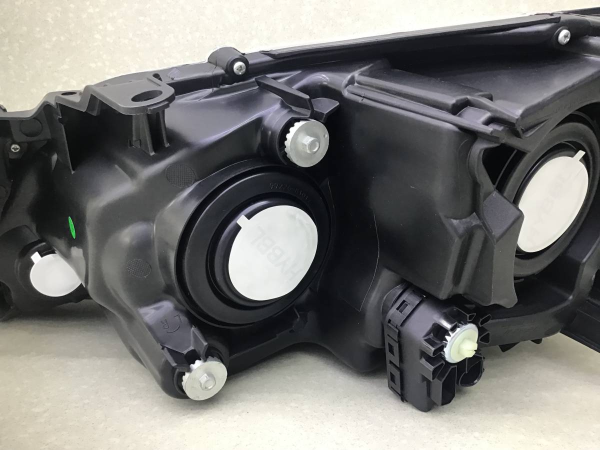 Фара правая Toyota Camry (V50) 2011-2017 Фара правая Toyota Camry (V50) 2011-2017