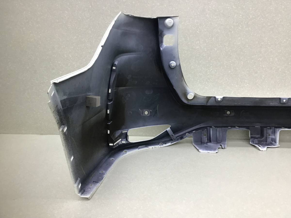 Бампер задний Toyota Fortuner (GUN156, TGN156) 2015-н.в. Бампер задний Toyota Fortuner (GUN156, TGN156) 2015-н.в.