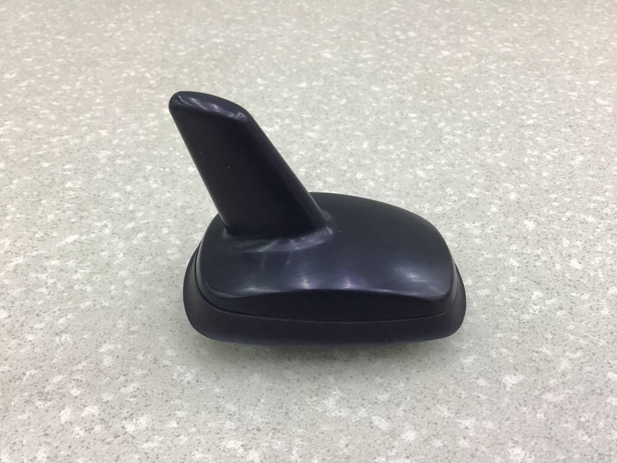 Антенна Volkswagen Tiguan (5N2) 2011-2016 Антенна Volkswagen Tiguan (5N2) 2011-2016