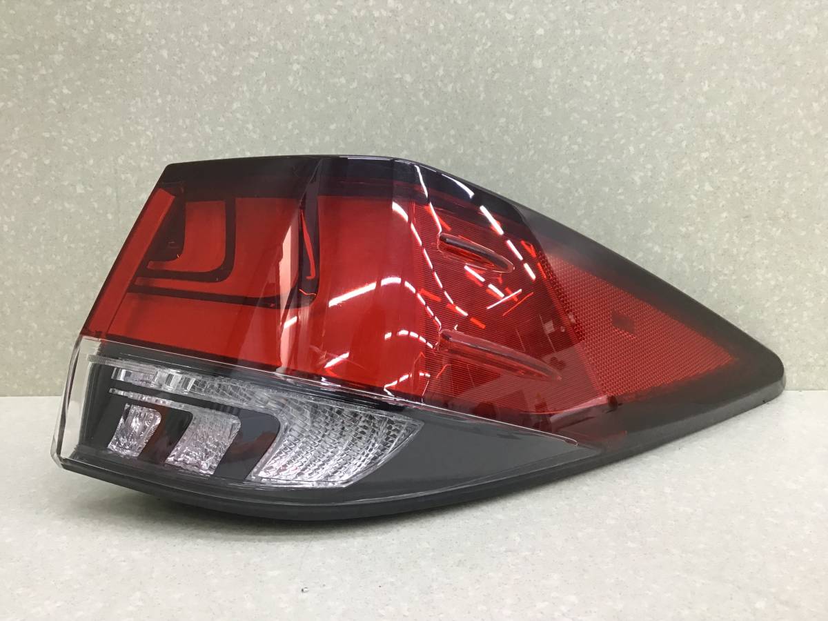 Фонарь задний наружный правый Lexus RX 350 (AGL20W) 2015-2022 Фонарь задний наружный правый Lexus RX 350 (AGL20W) 2015-2022
